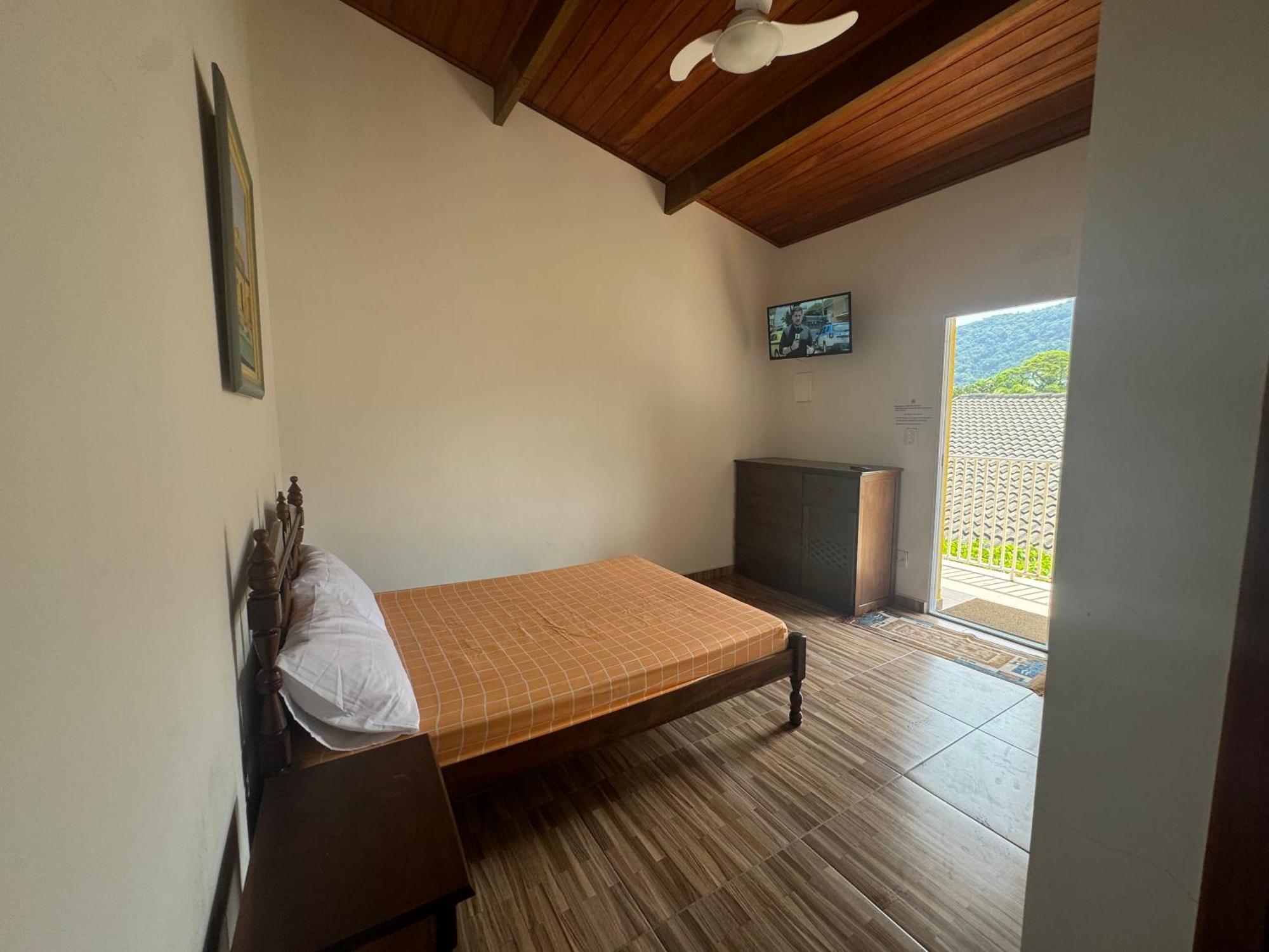 Quarto Duplo com Varanda